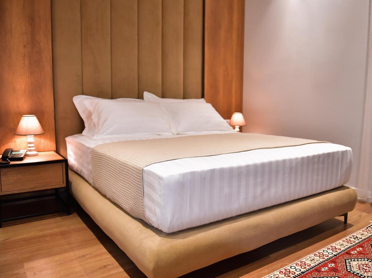 313 Center 4* Tirana