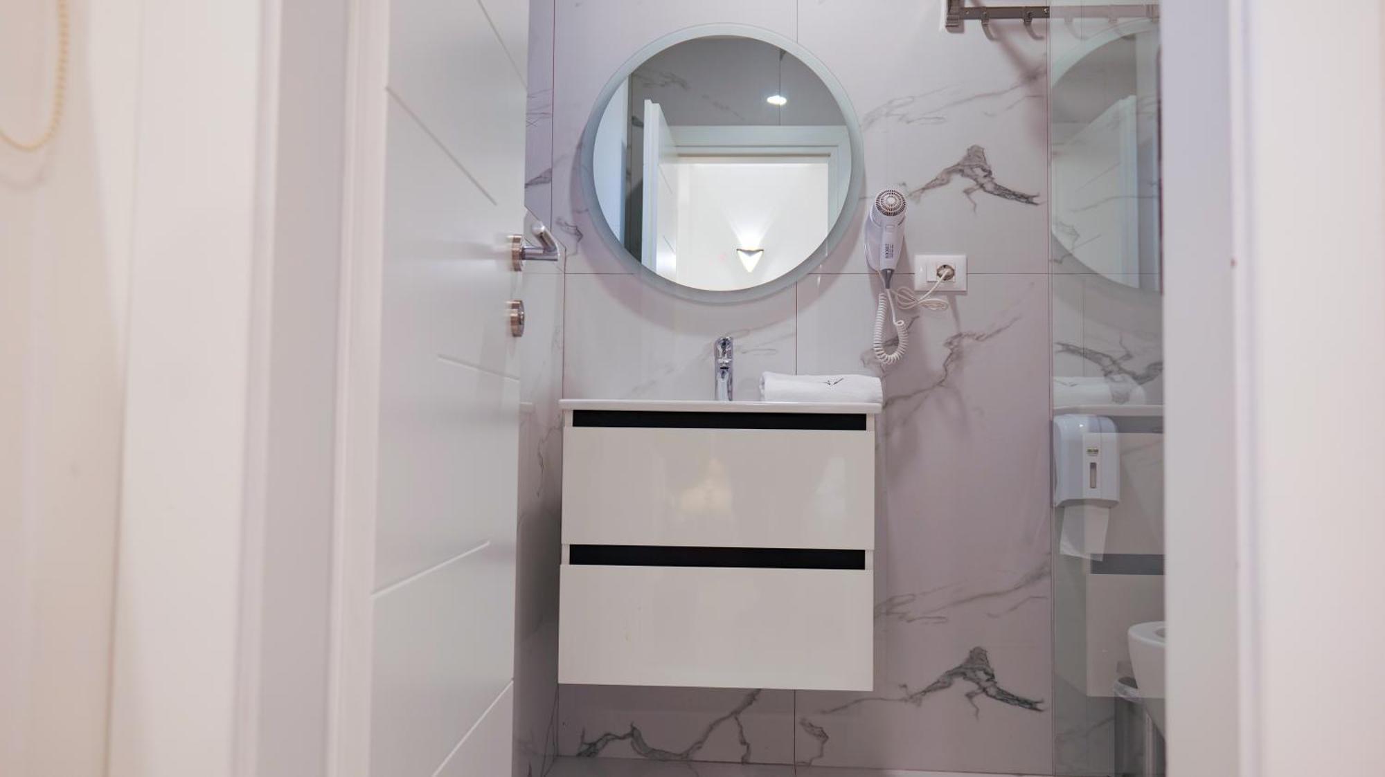 313 Center 4* Tirana